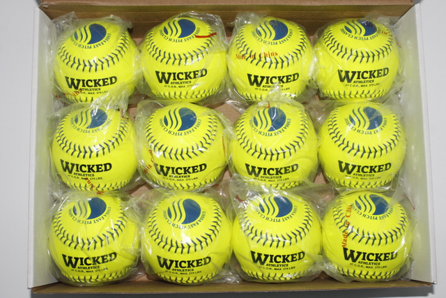 Fabrikpreis 11/12 Zoll Wicked Softball-Lederbezug Poly Core Blaue Nähte .47 Cor 375 LBS Kompression 12er-Pack USSSA Classic Fastpitch