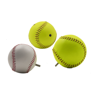 Individuelle Kombination aus hochwertigem Softball und Baseball im neuen Design mit Schrauben